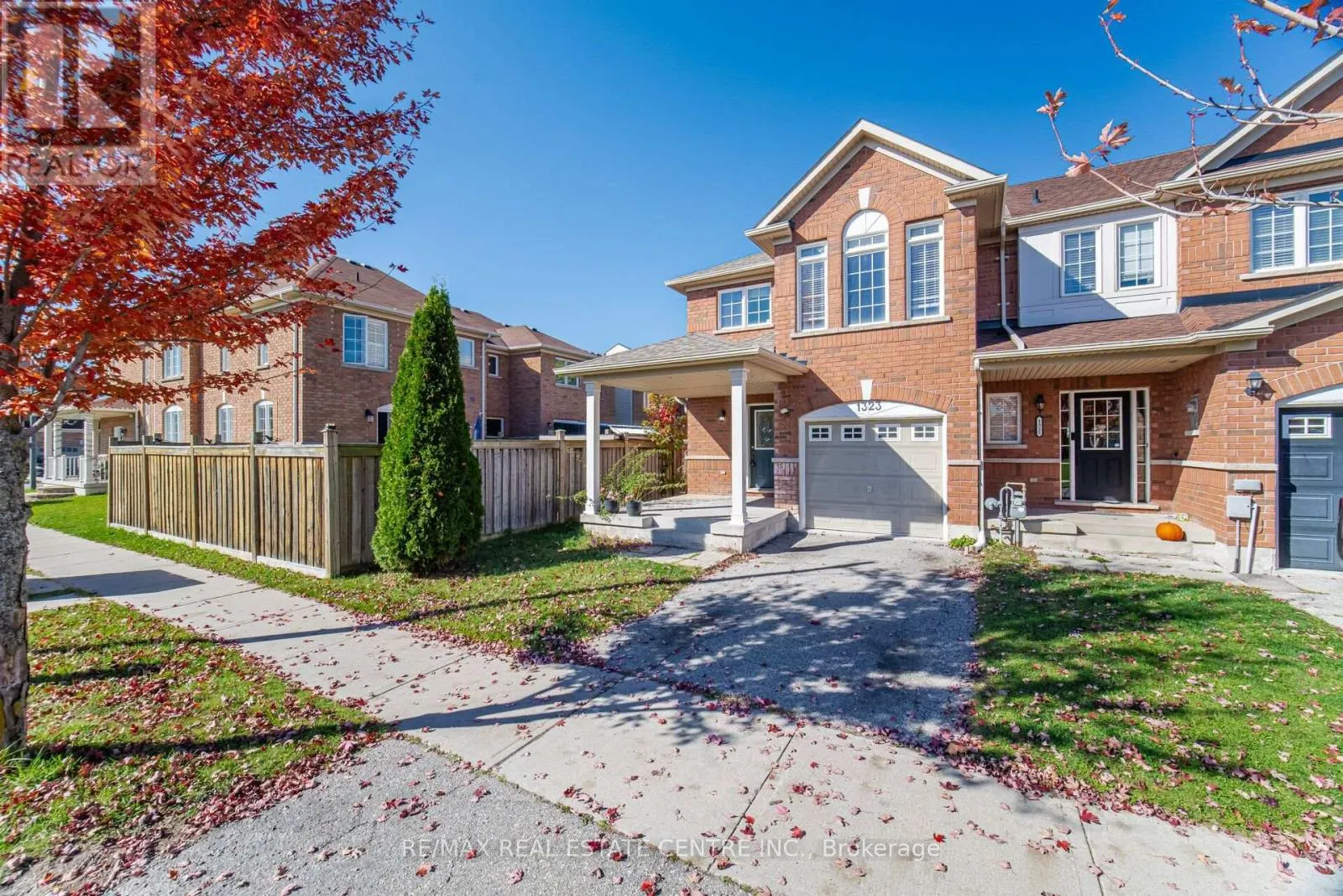 1323 MENEFY PLACE