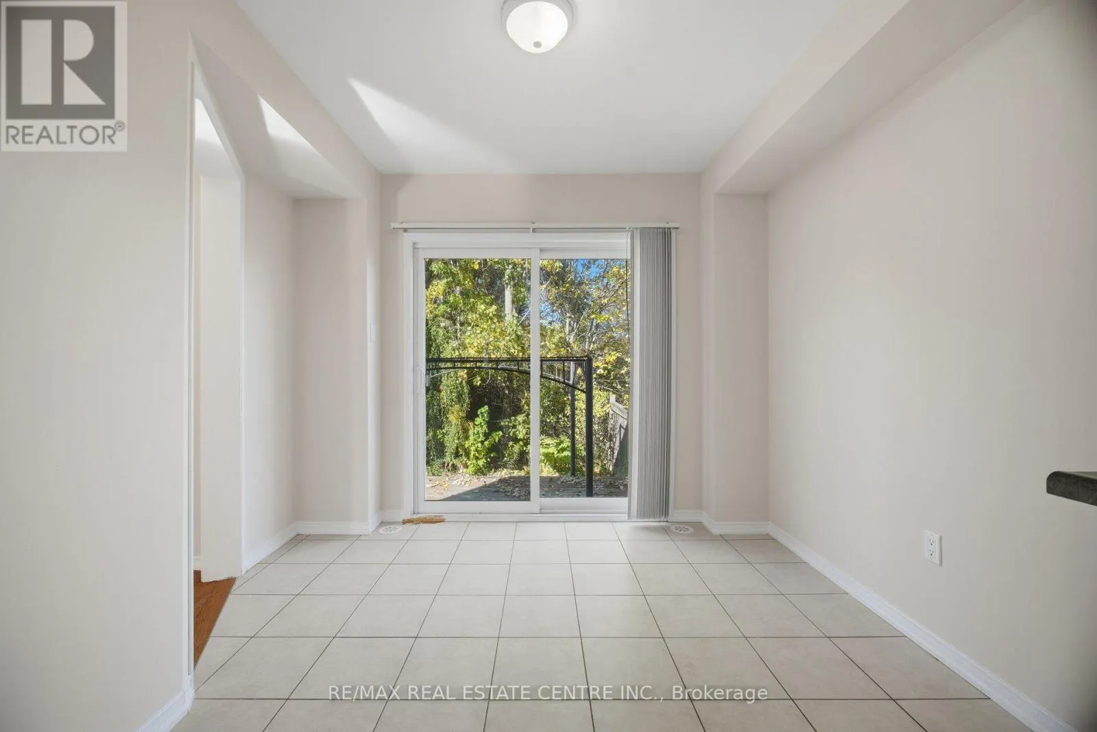 1323 MENEFY PLACE