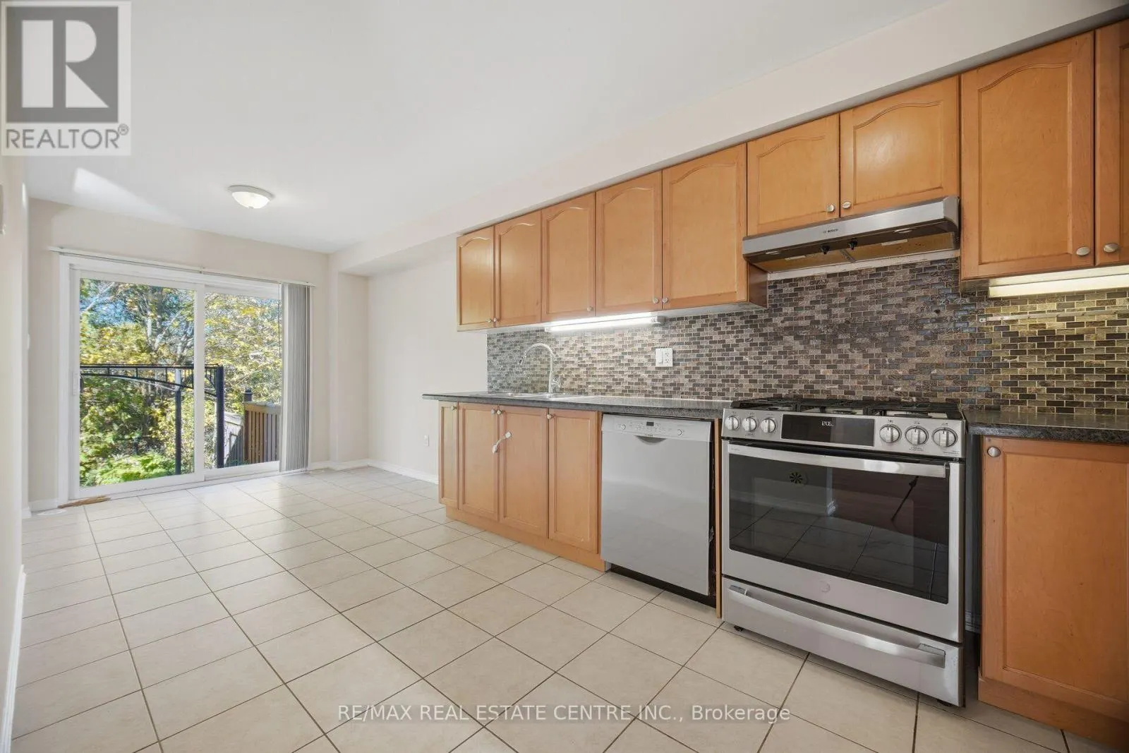 1323 MENEFY PLACE