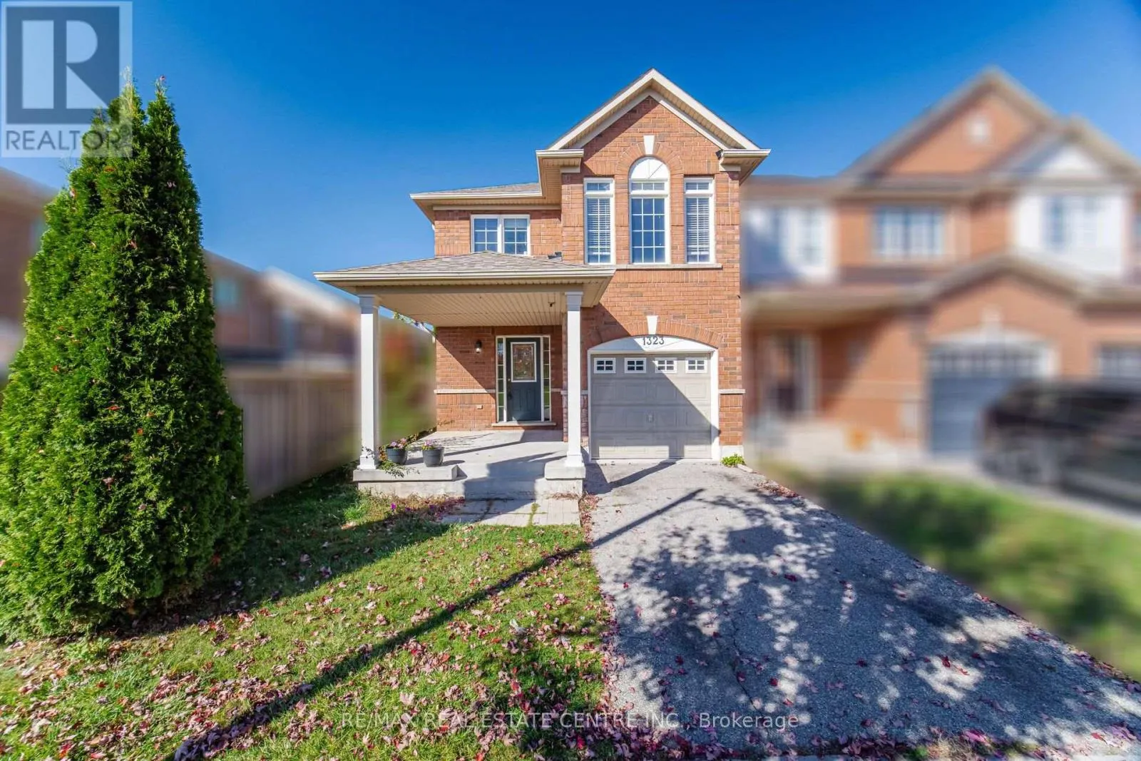 1323 MENEFY PLACE