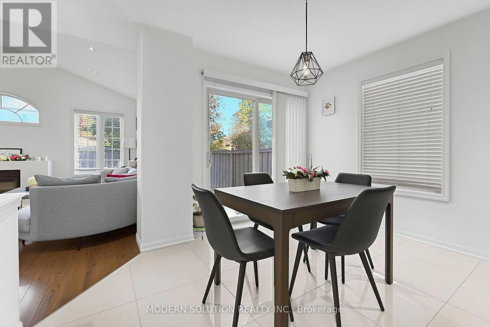 5 WOODCOTE CRESCENT