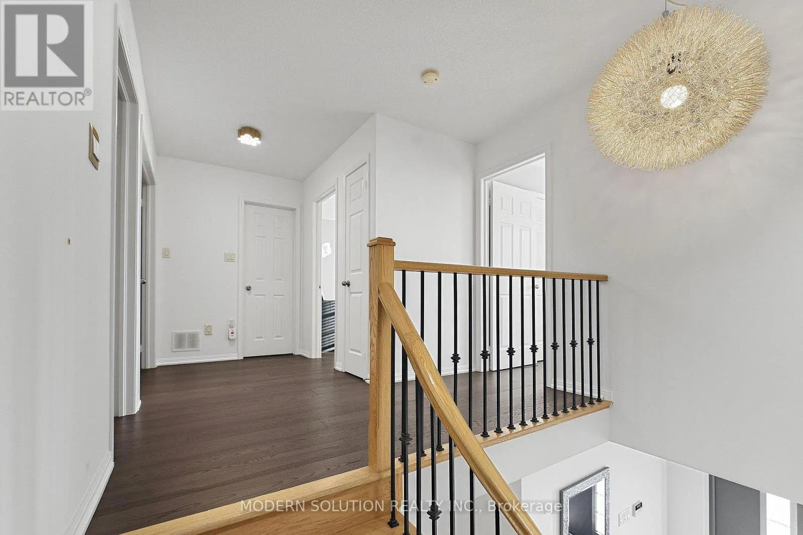 5 WOODCOTE CRESCENT