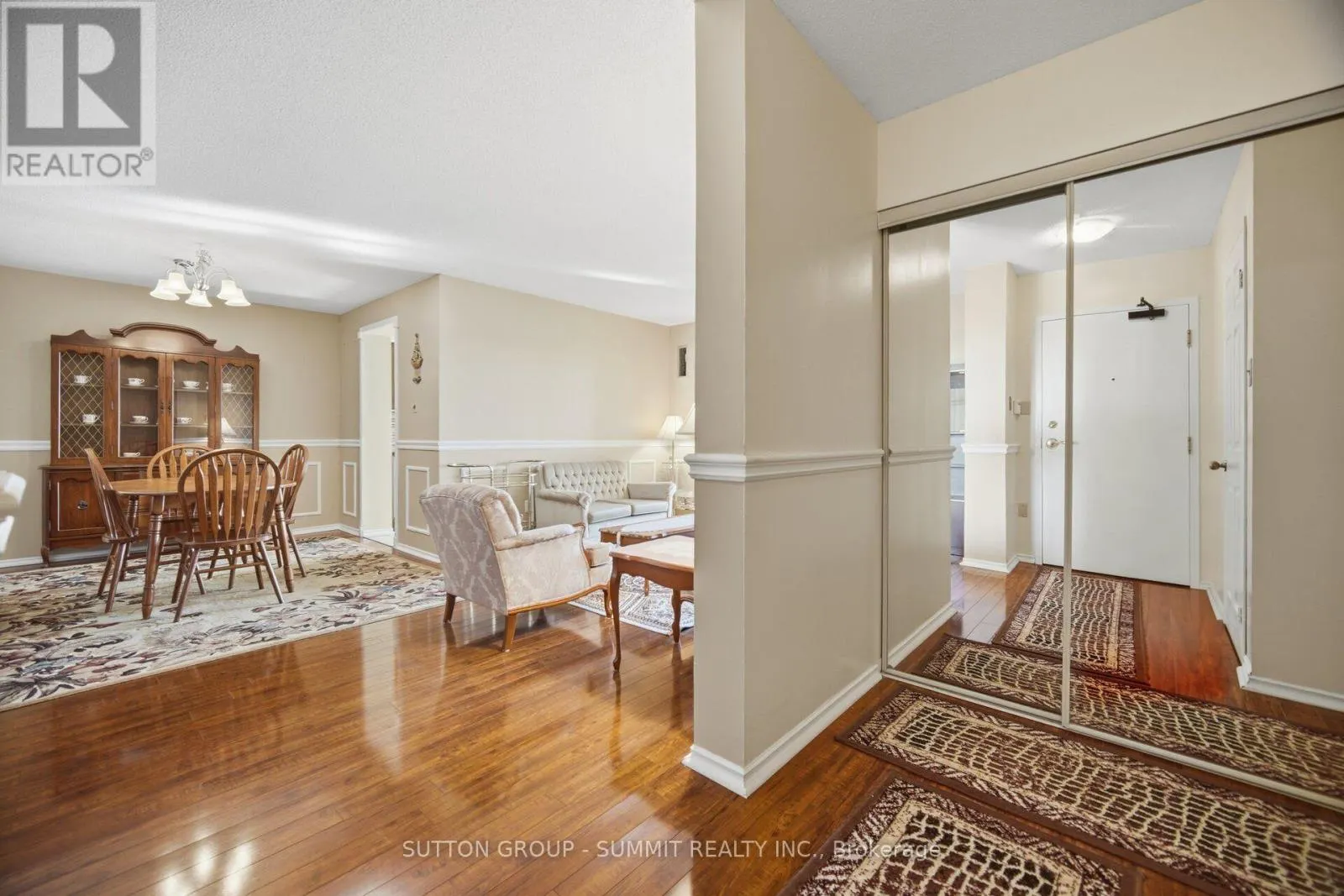 911 - 20 CHERRYTREE DRIVE
