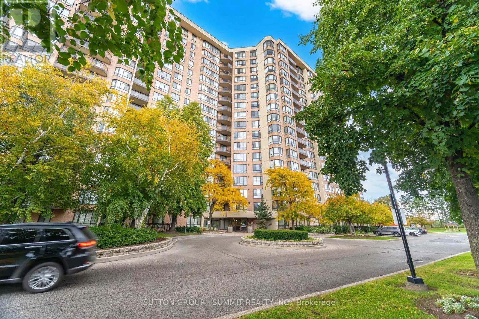 911 - 20 CHERRYTREE DRIVE