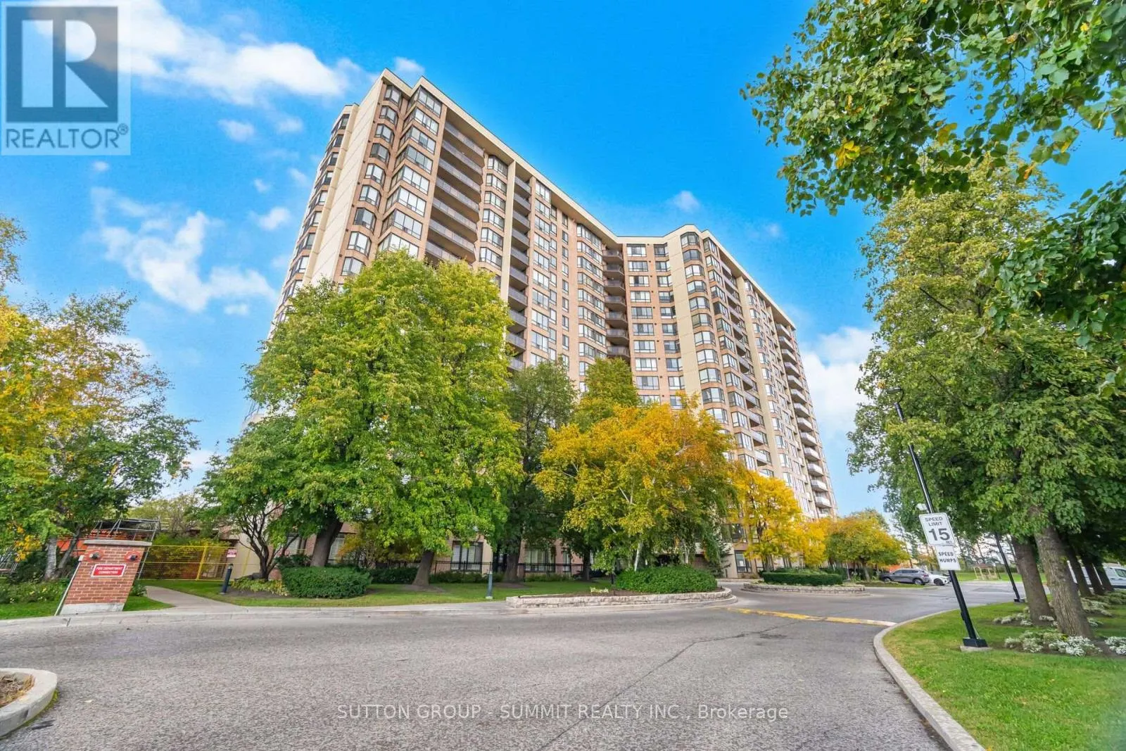 911 - 20 CHERRYTREE DRIVE