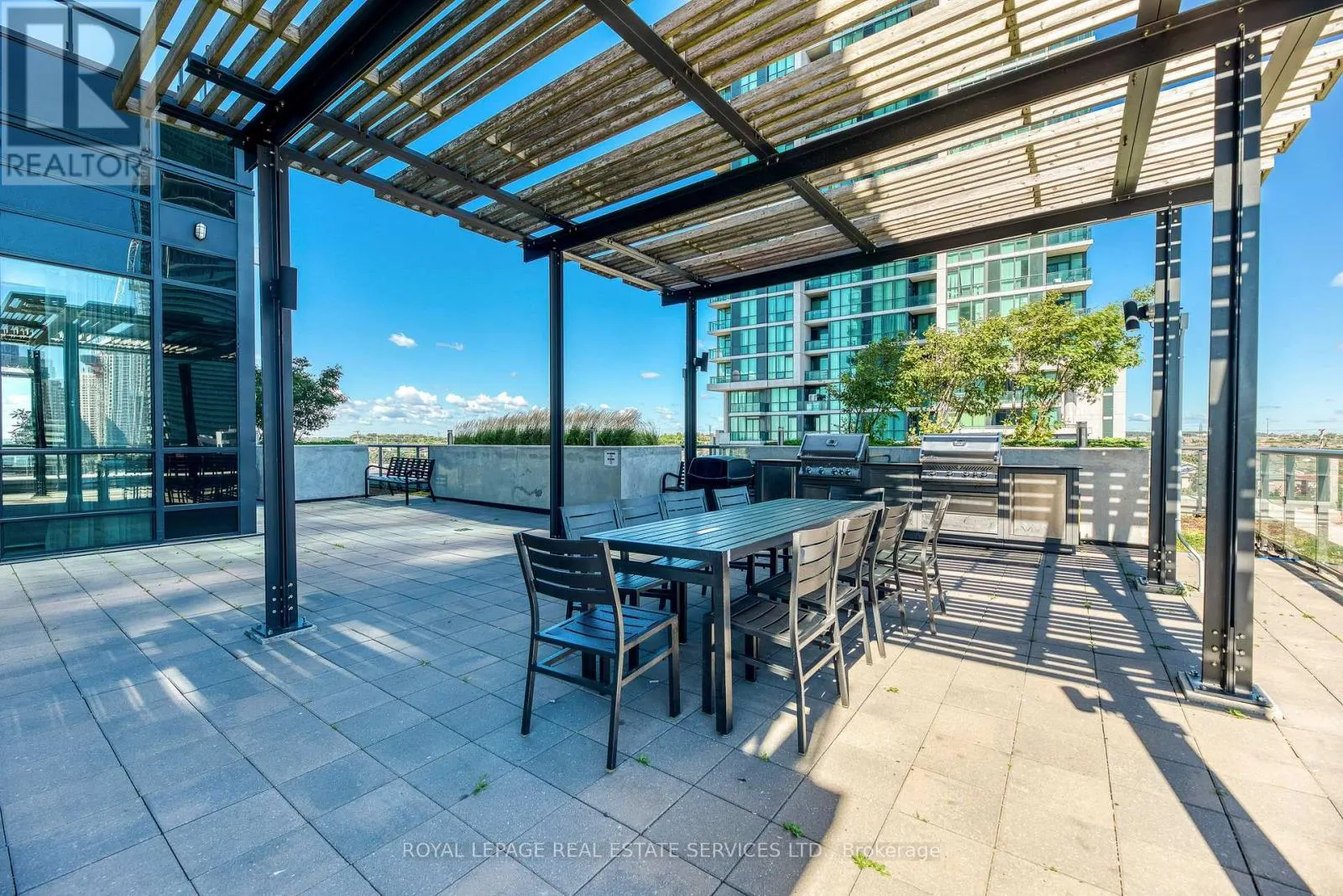 910 - 3975 GRAND PARK DRIVE