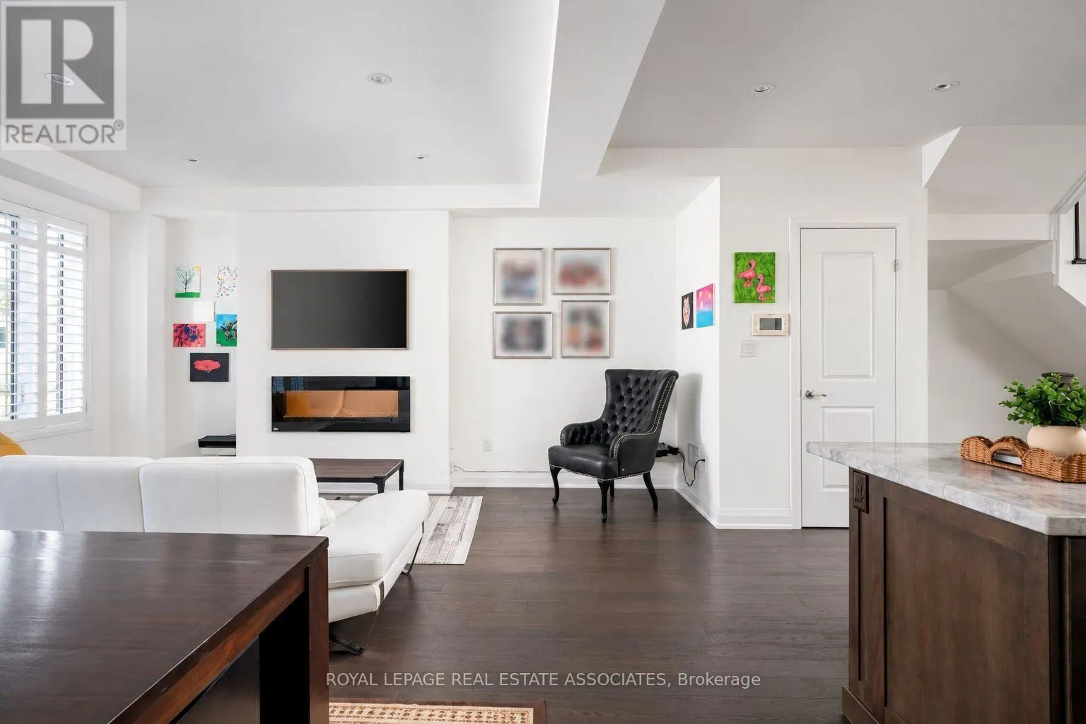 1067 SHAW DRIVE