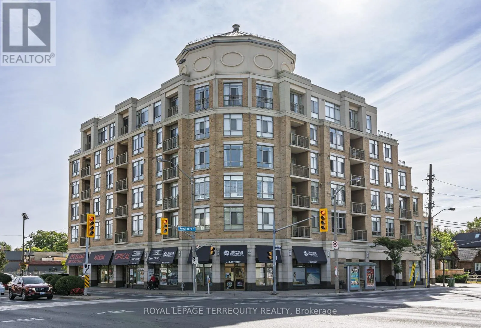 407 - 935 ROYAL YORK ROAD