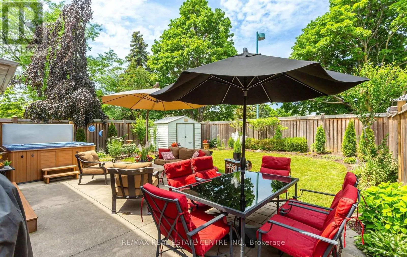 40 HEPBURN CRESCENT N