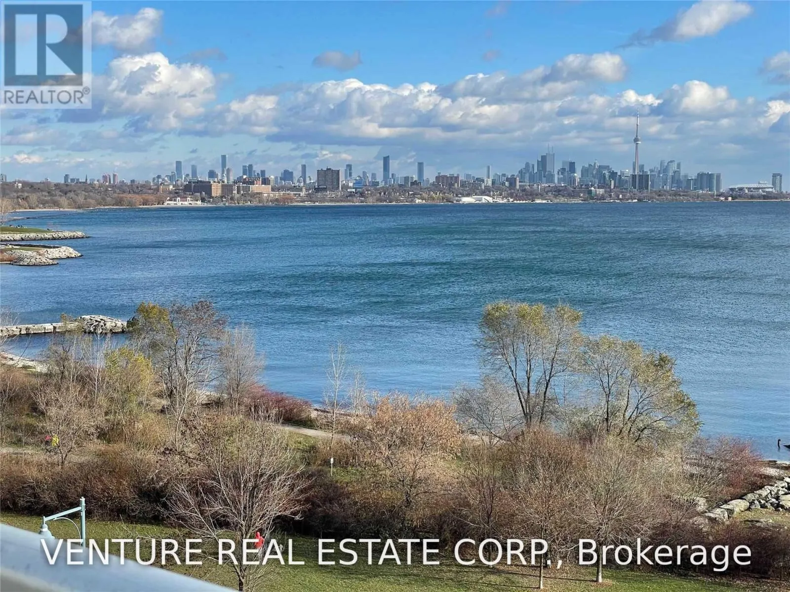 512 - 58 MARINE PARADE DRIVE