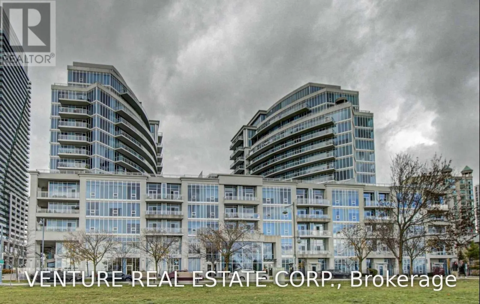512 - 58 MARINE PARADE DRIVE