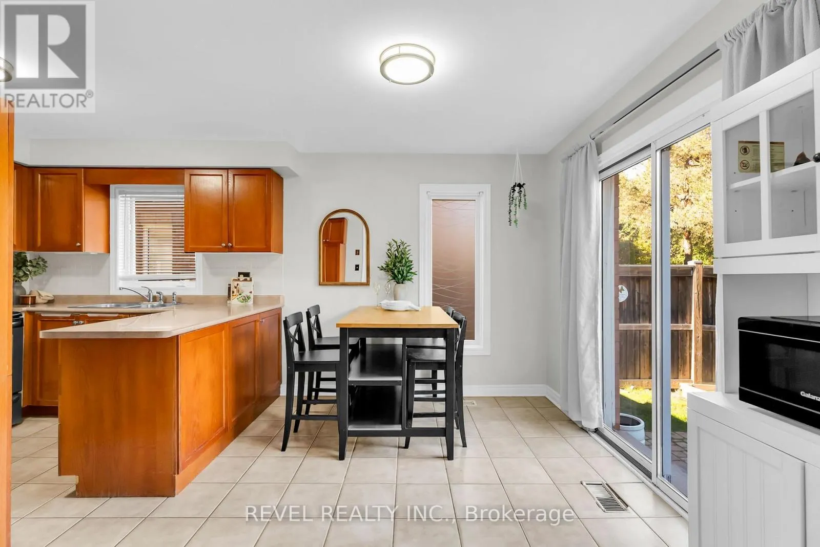 100 PRESSED BRICK DRIVE