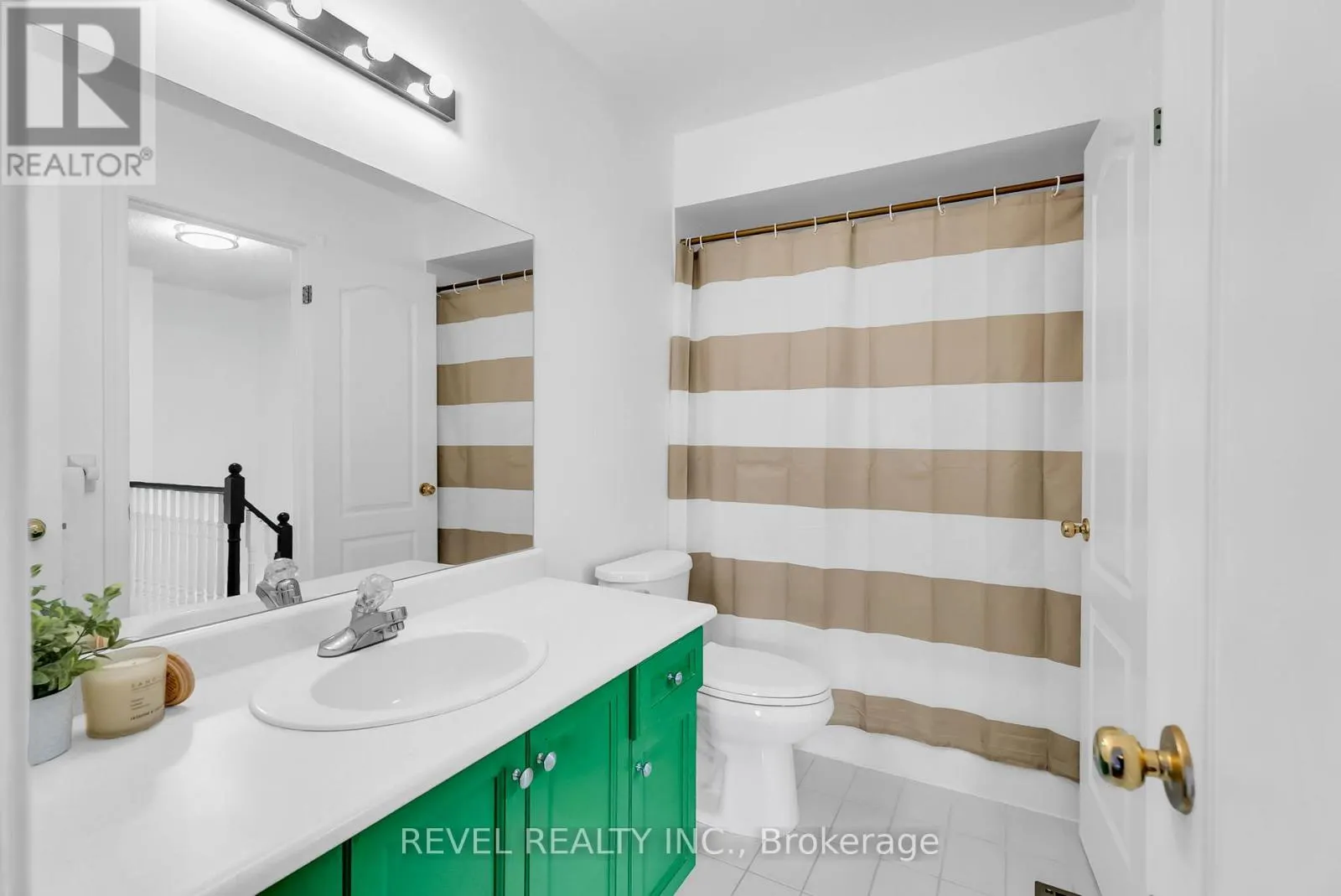 100 PRESSED BRICK DRIVE