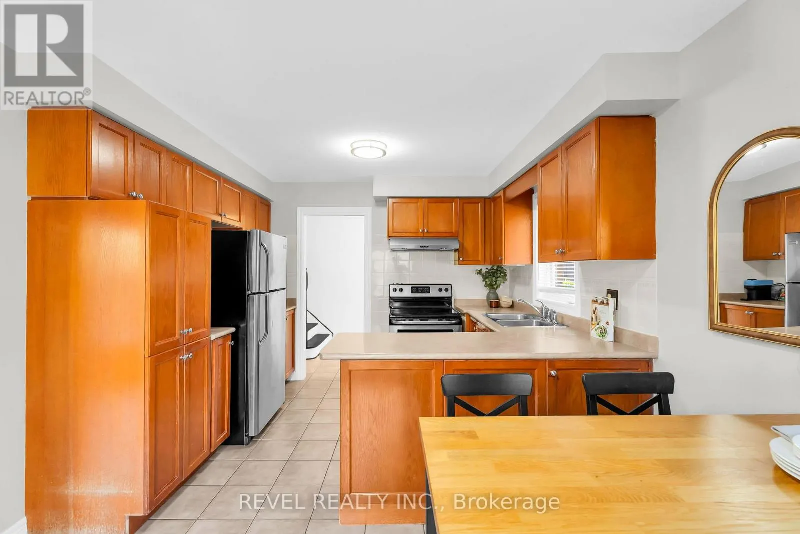 100 PRESSED BRICK DRIVE