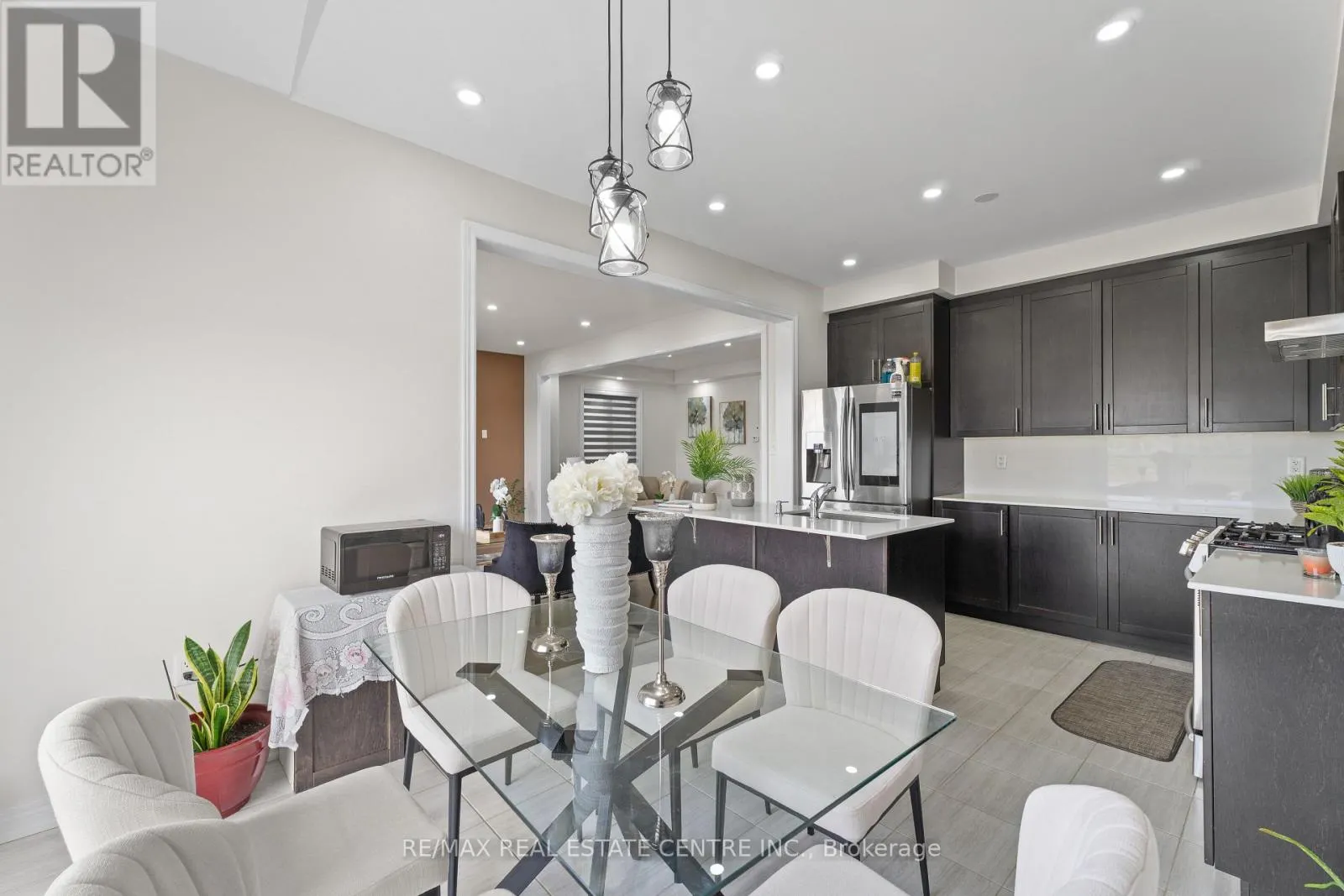8 OCONNOR CRESCENT