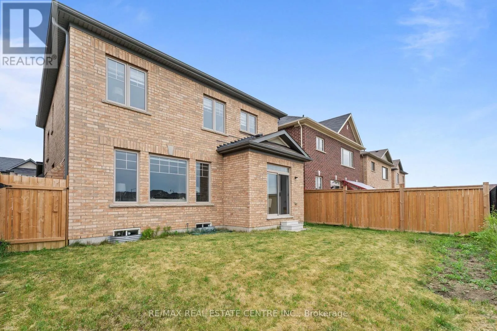 8 OCONNOR CRESCENT