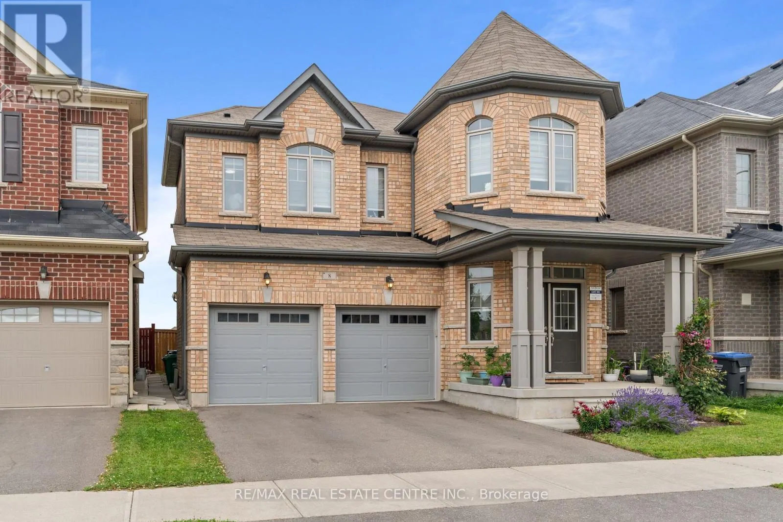 8 OCONNOR CRESCENT