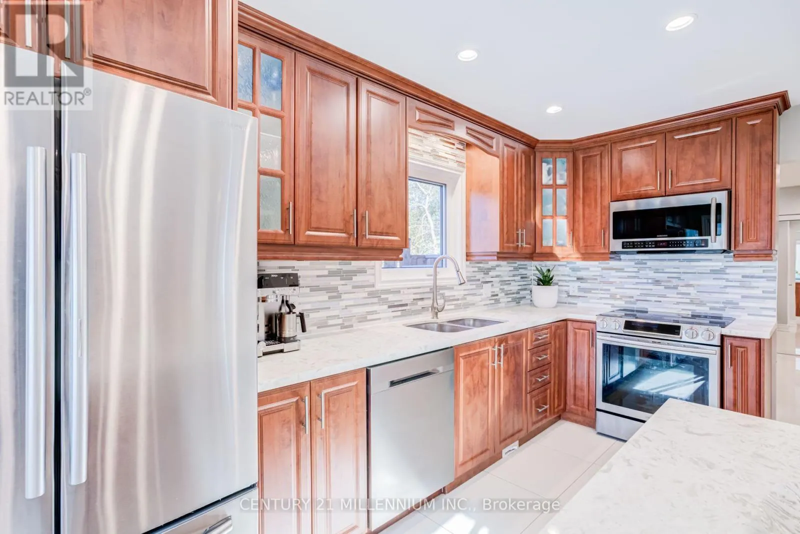 202 BUFFORD DRIVE