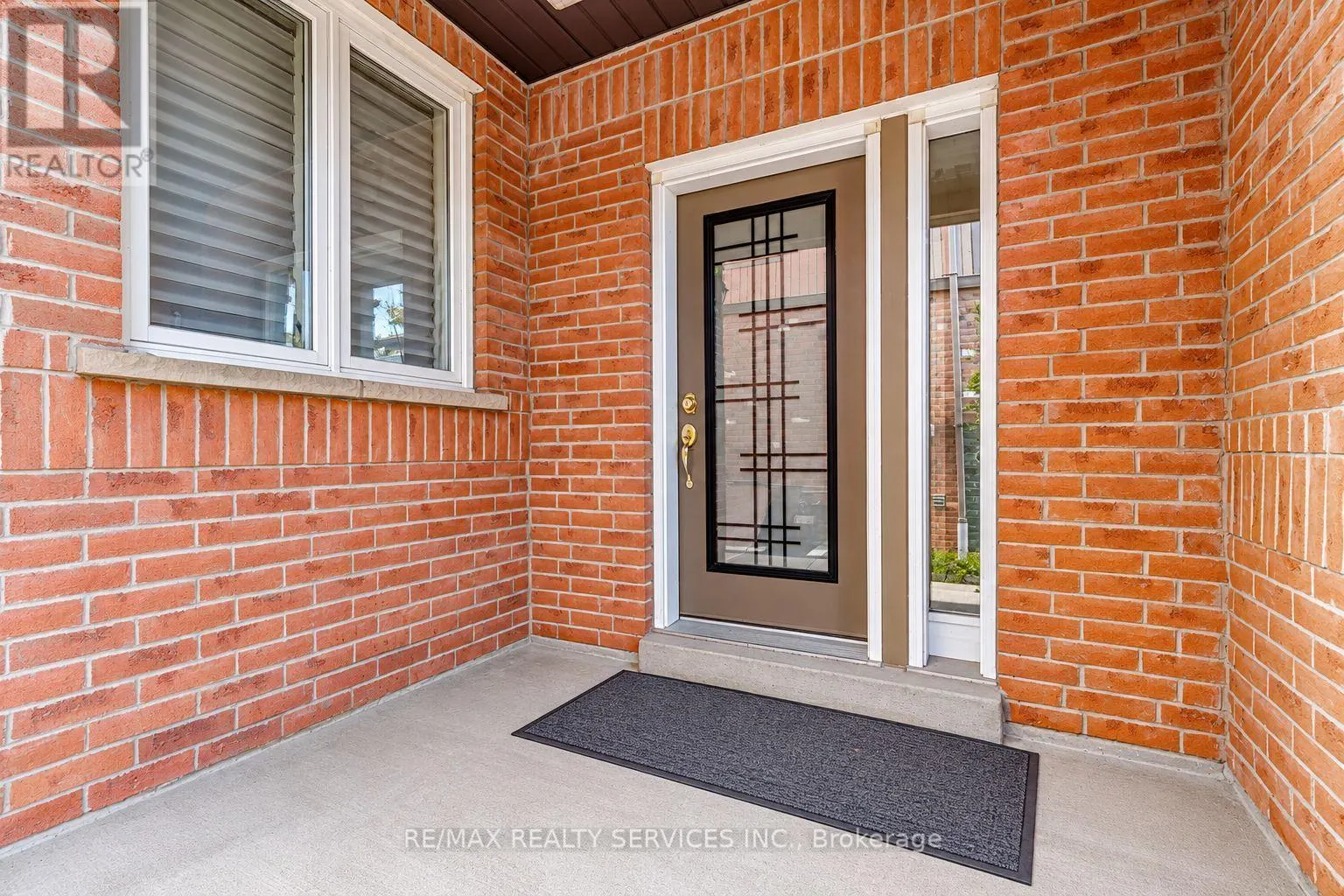 1857 STEVINGTON CRESCENT