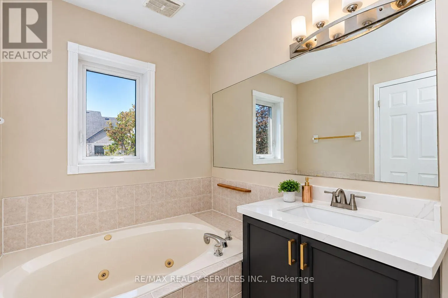 1857 STEVINGTON CRESCENT