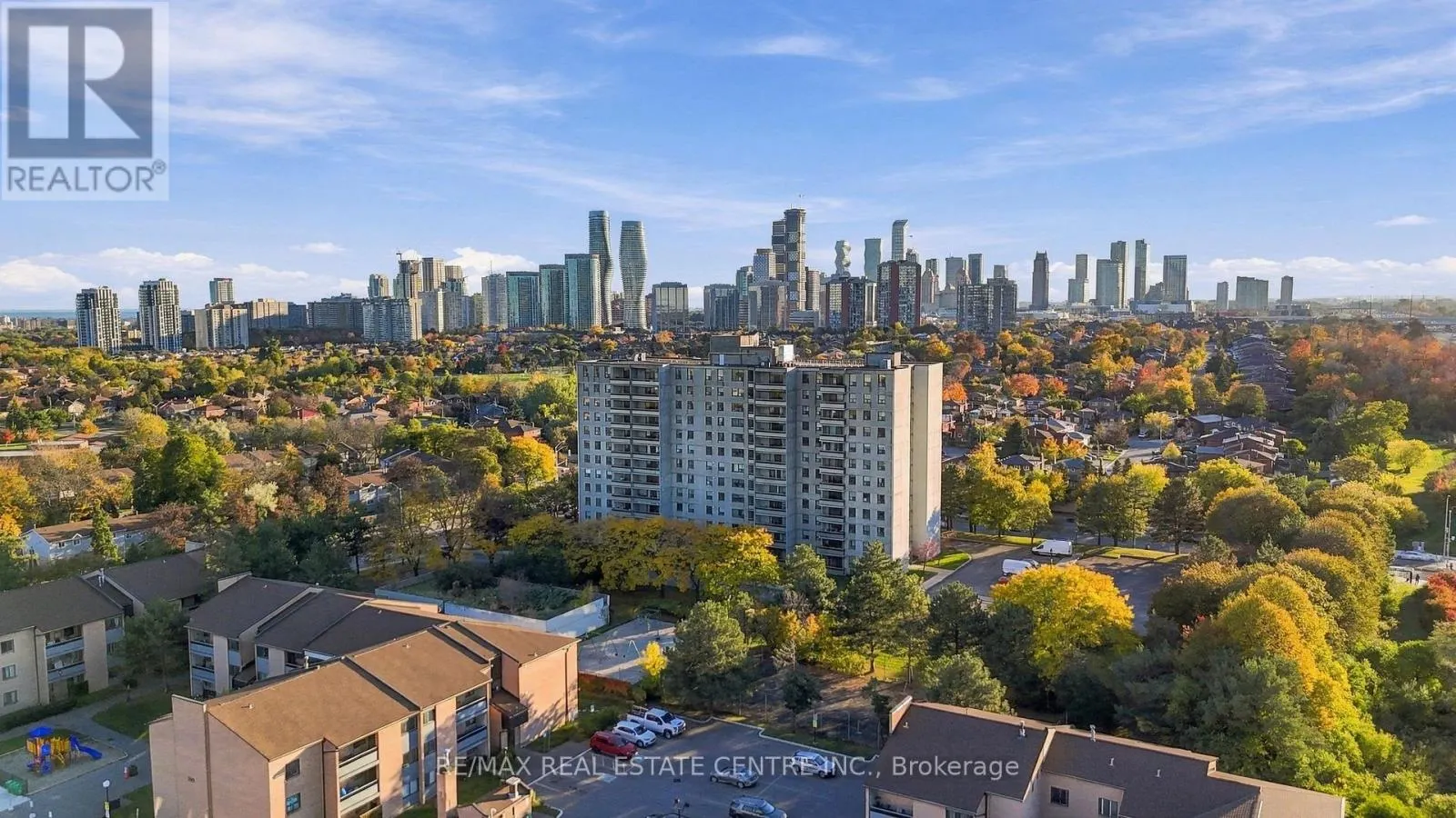 1110 - 355 RATHBURN ROAD E
