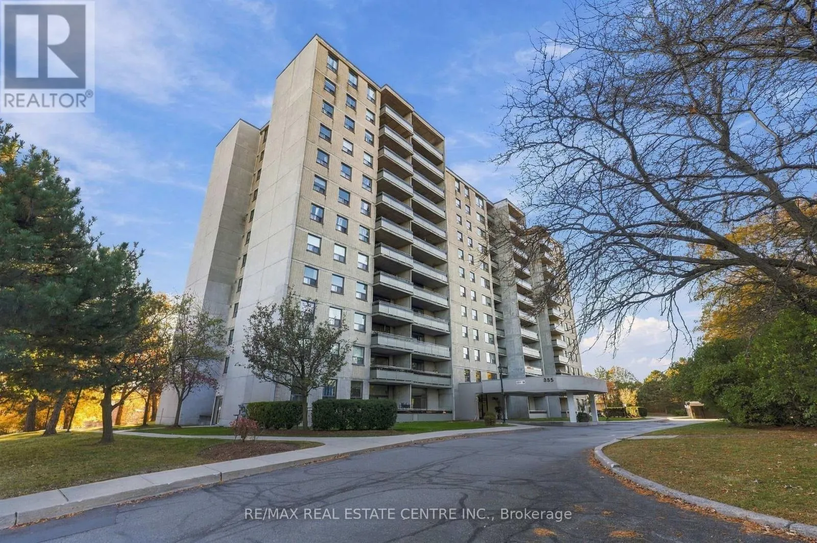 1110 - 355 RATHBURN ROAD E