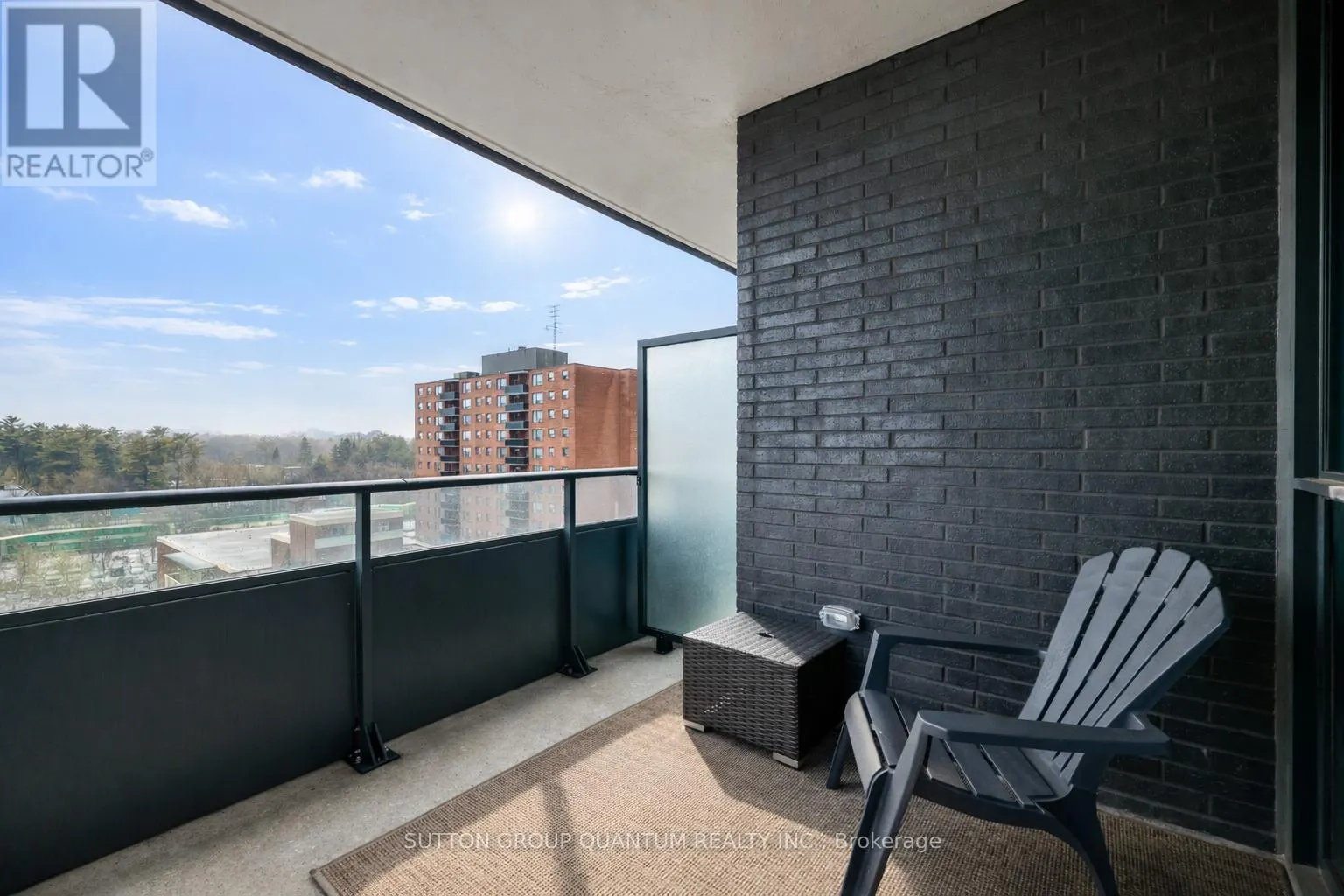 1009 - 21 PARK STREET E