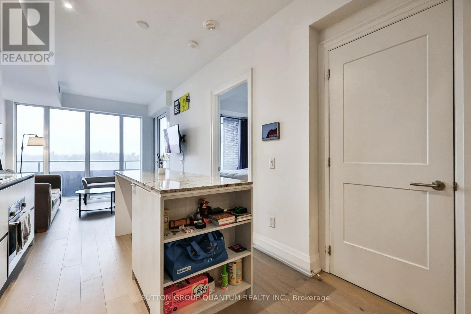1009 - 21 PARK STREET E