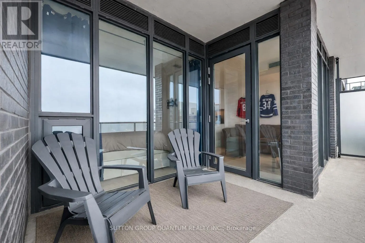 1009 - 21 PARK STREET E