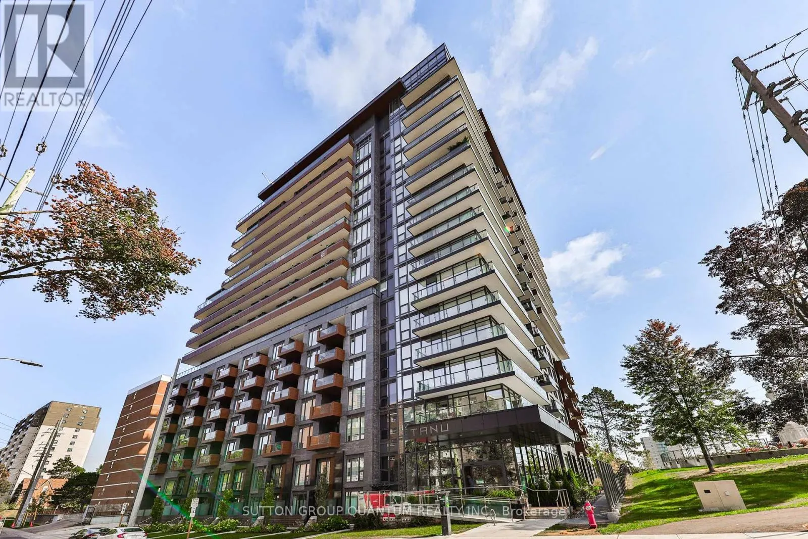 1009 - 21 PARK STREET E