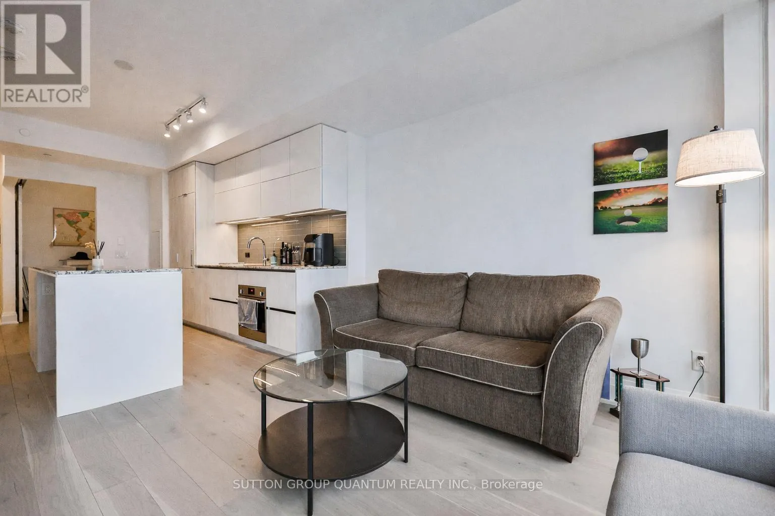 1009 - 21 PARK STREET E