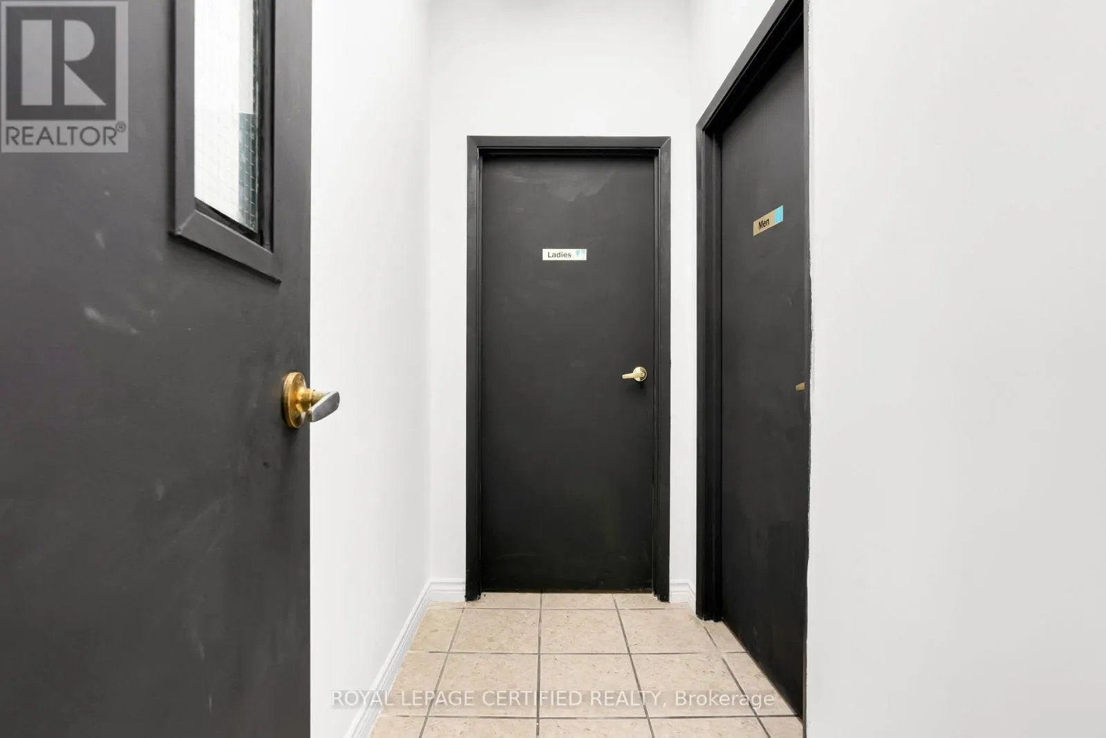 29 AVENTURA COURT