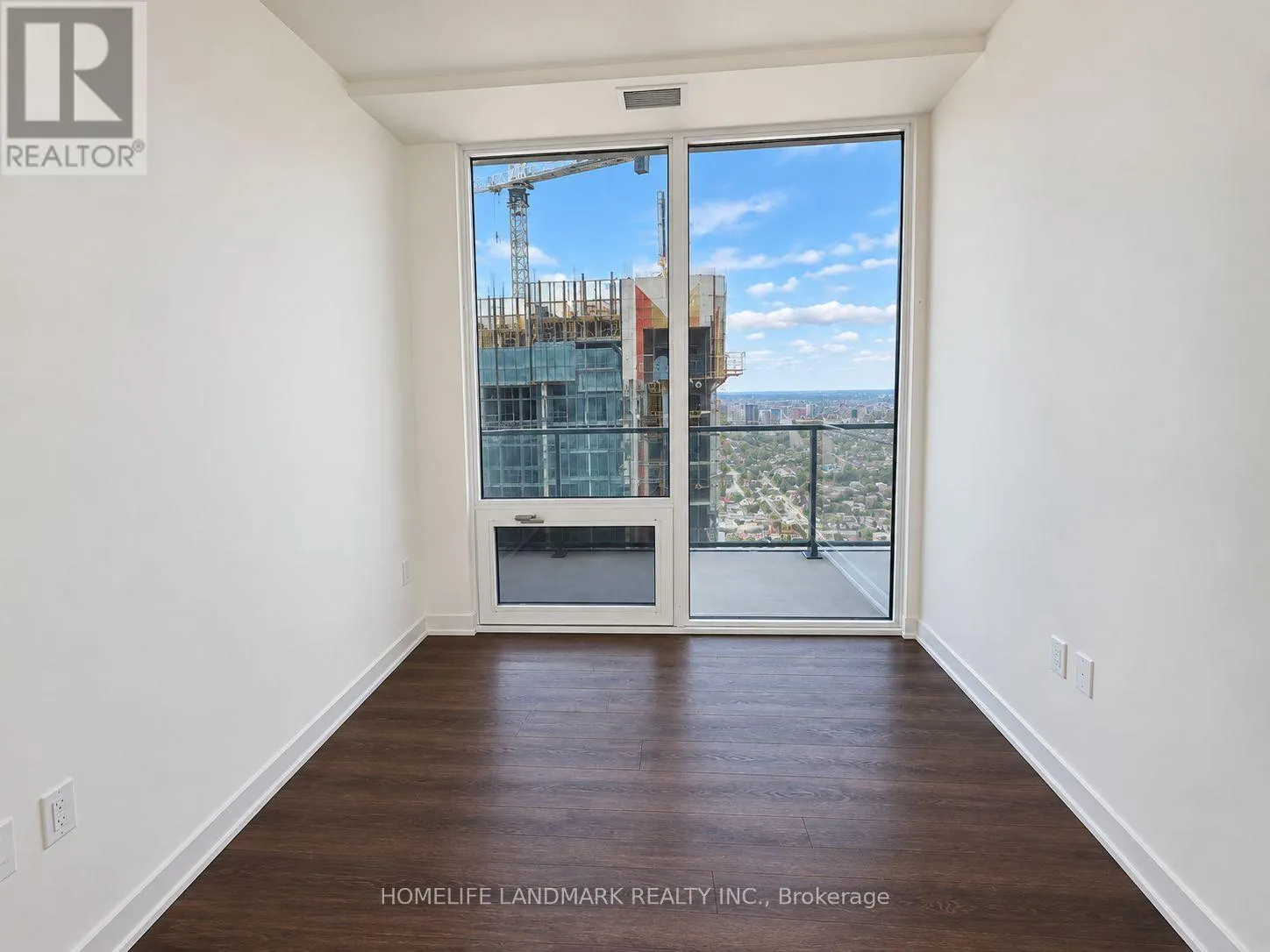 5401 - 448 BURNHAMTHORPE ROAD W
