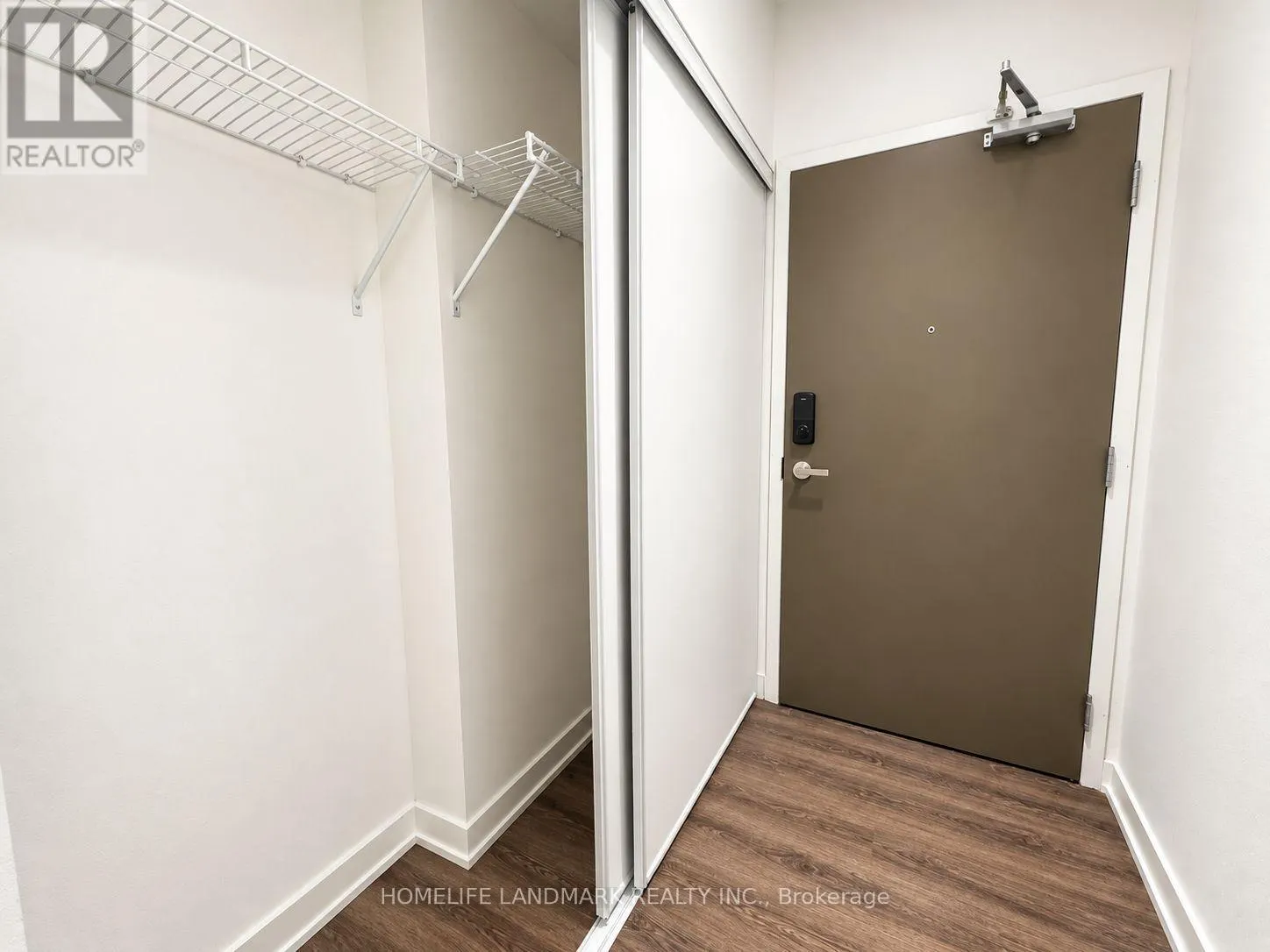5401 - 448 BURNHAMTHORPE ROAD W