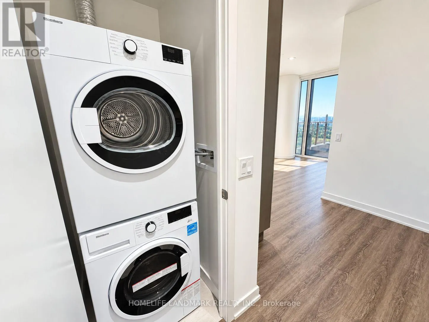 5401 - 448 BURNHAMTHORPE ROAD W