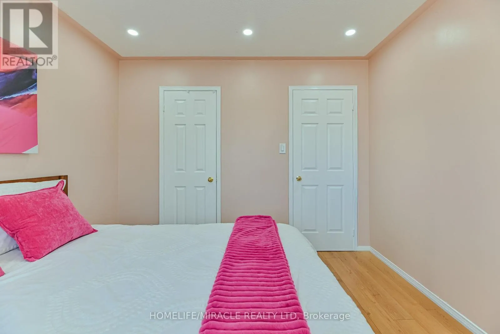 36 LETTY AVENUE