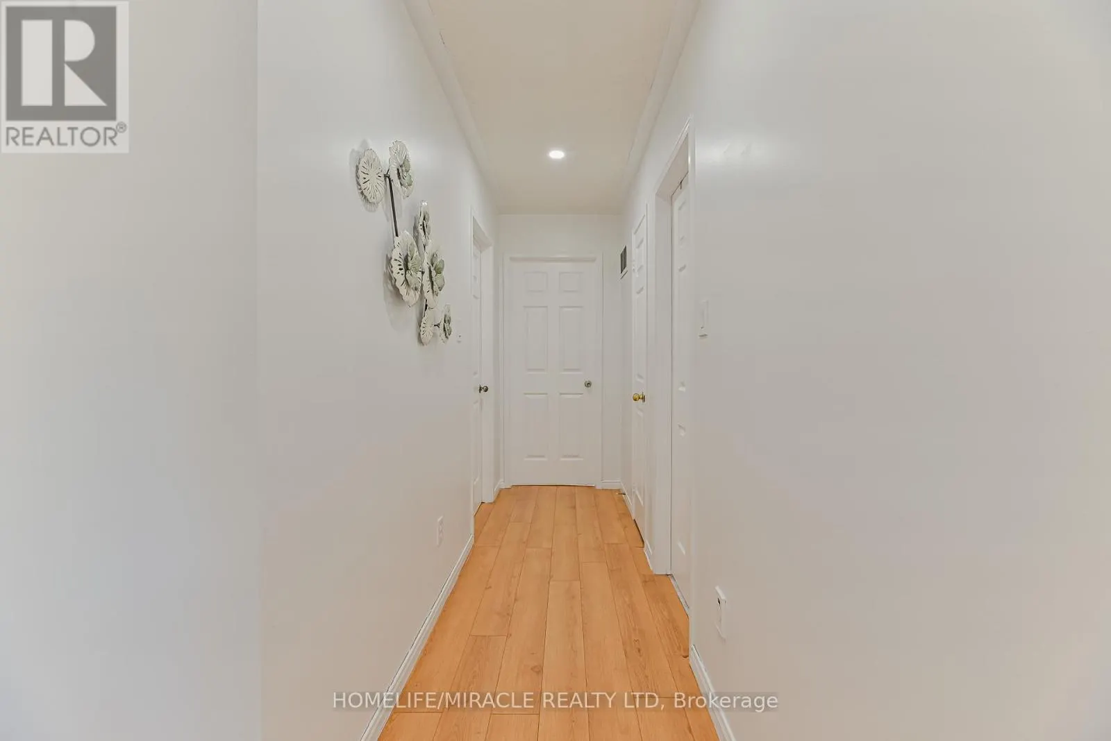 36 LETTY AVENUE
