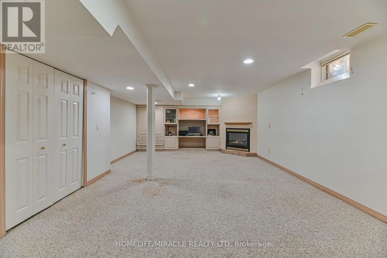 36 LETTY AVENUE