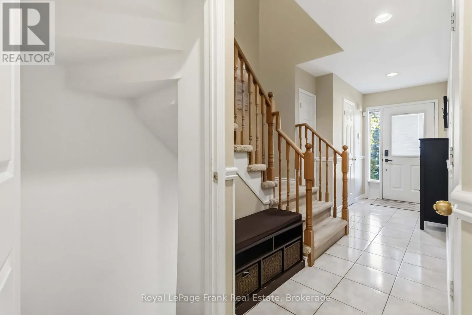 27 - 1385 LAKESHORE ROAD W
