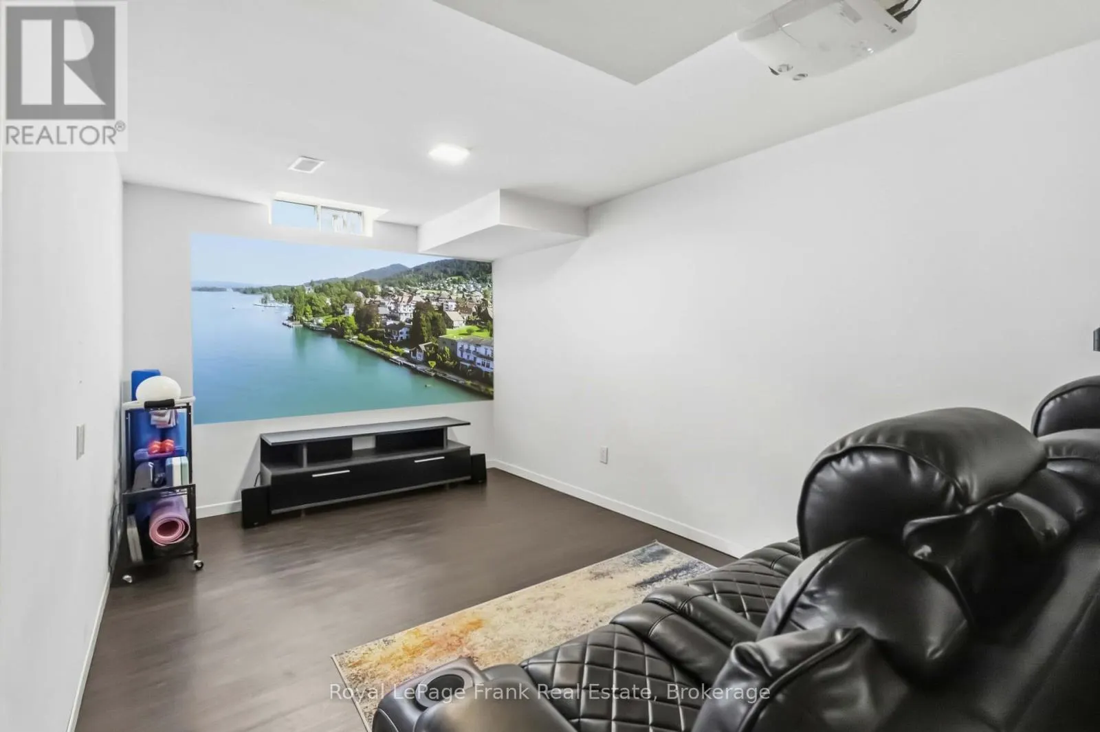 27 - 1385 LAKESHORE ROAD W
