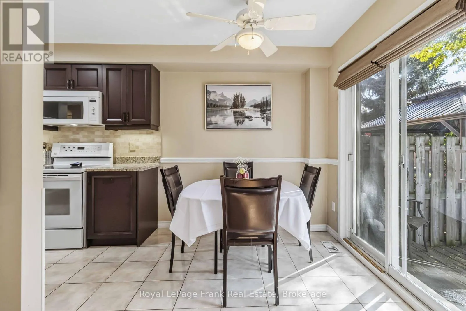 27 - 1385 LAKESHORE ROAD W