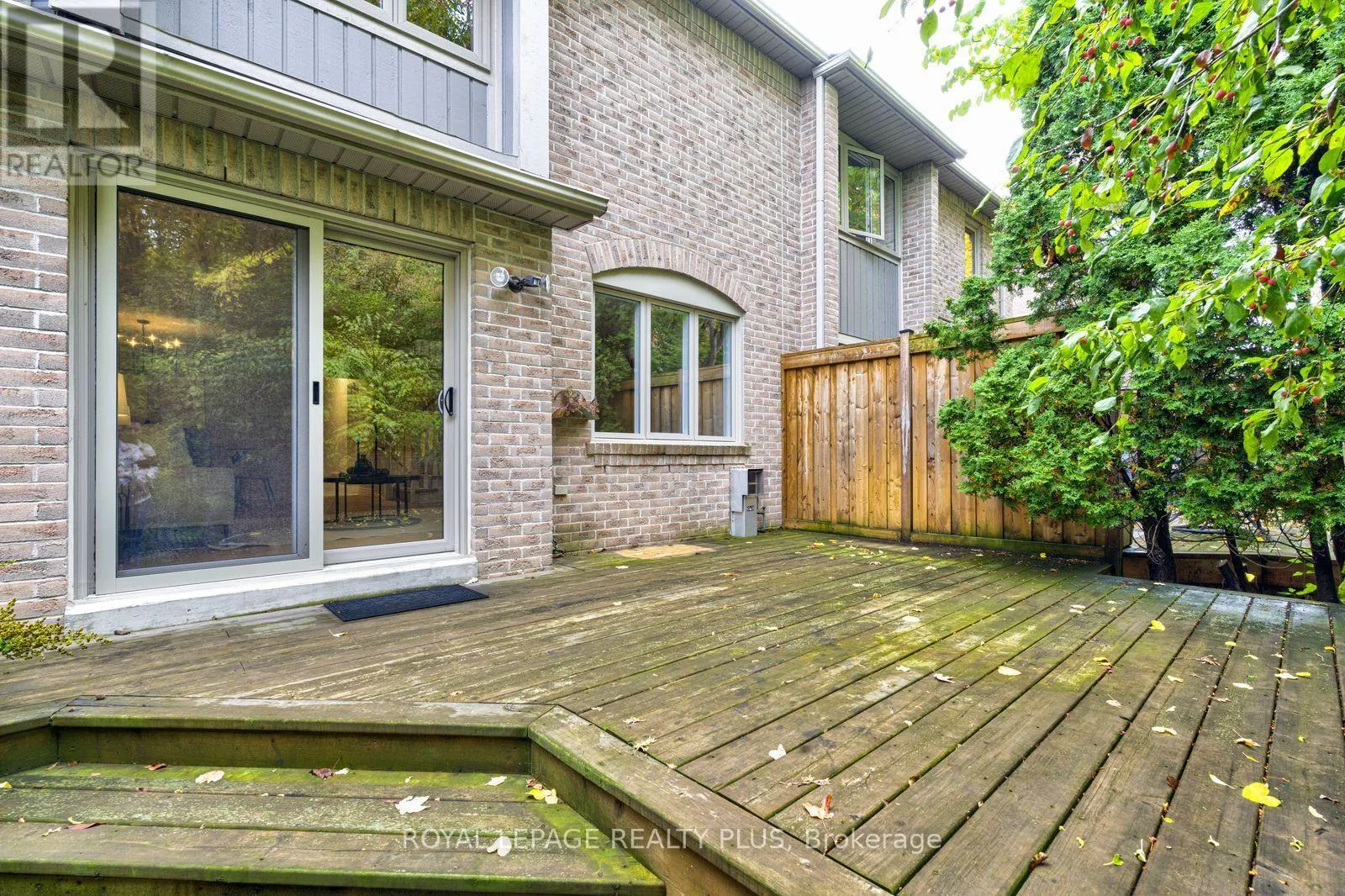 3 - 5490 GLEN ERIN DRIVE