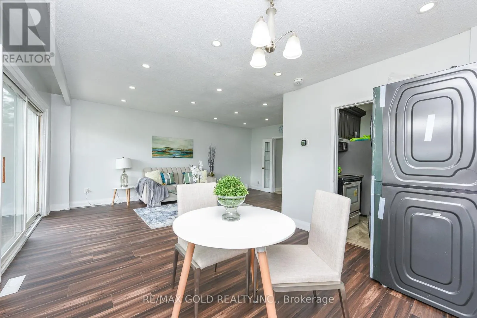 3773 DARLA DRIVE