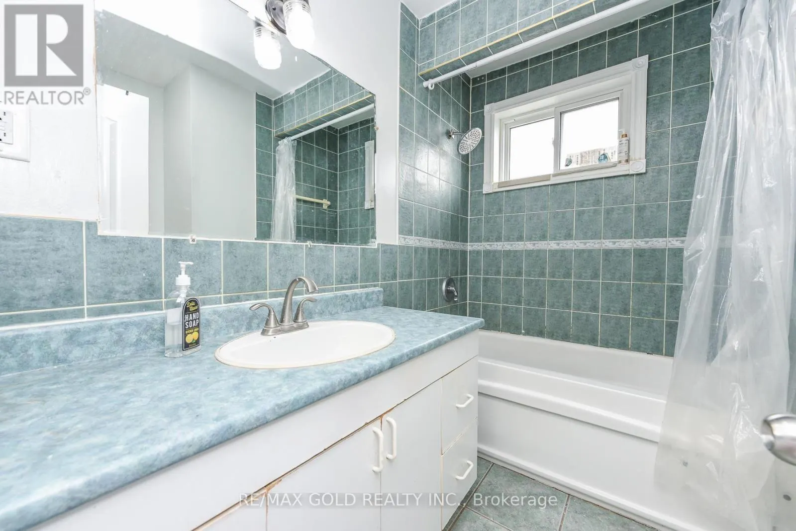 3773 DARLA DRIVE