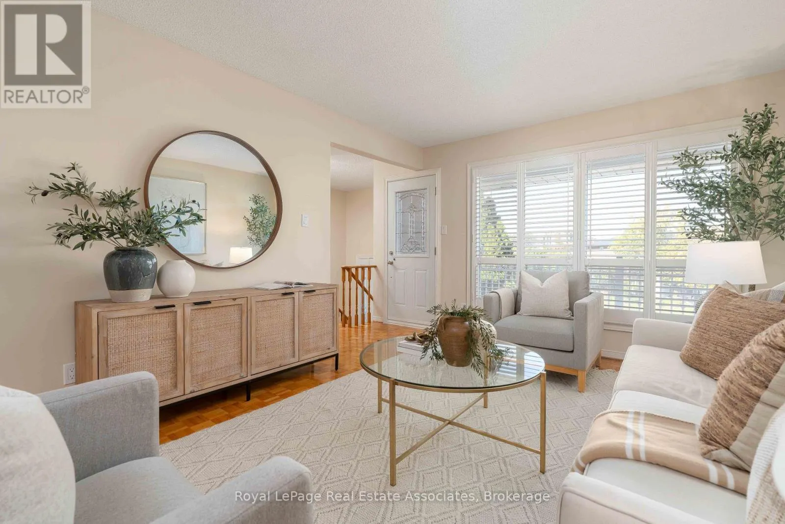 7 CAPSTAN COURT