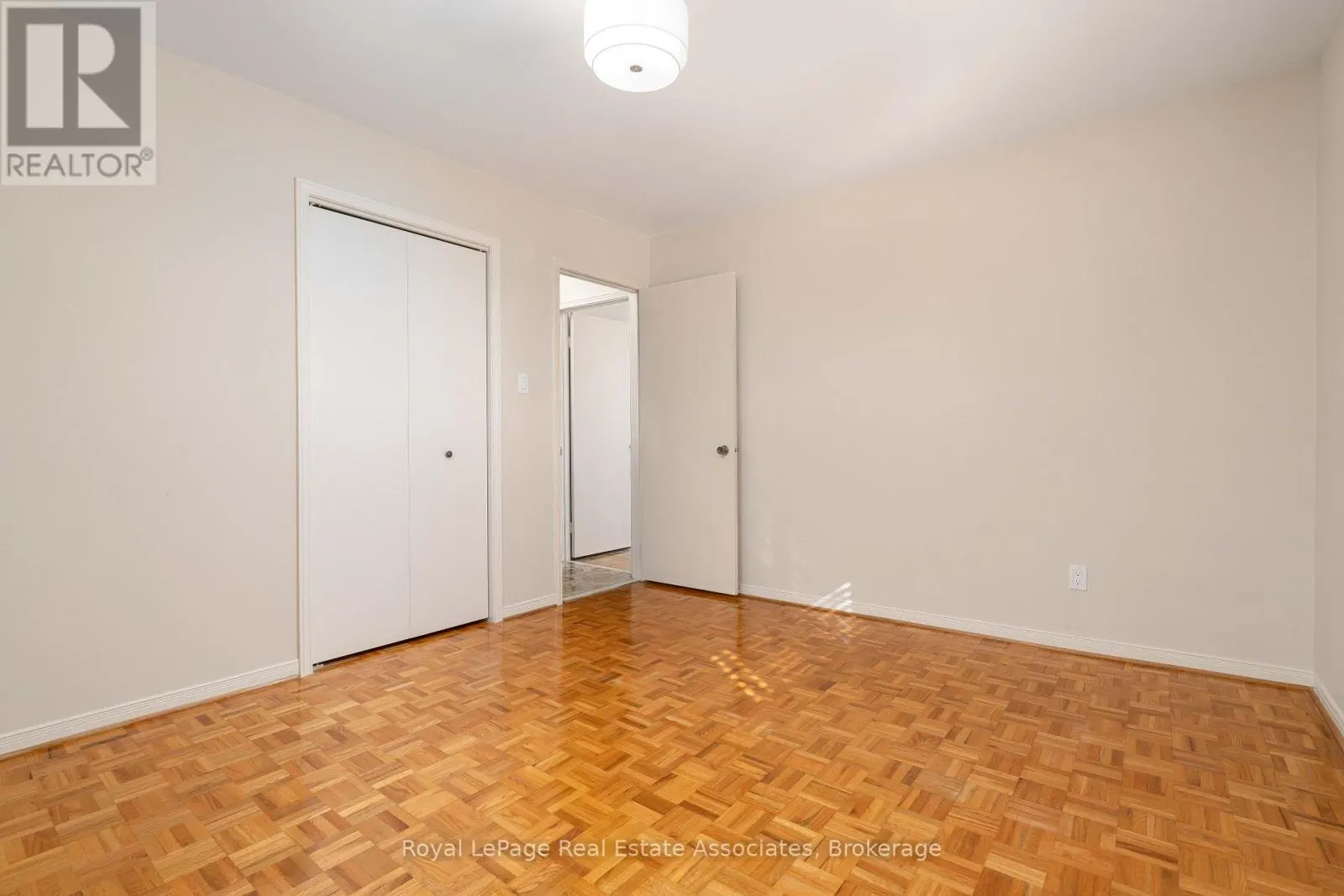 7 CAPSTAN COURT