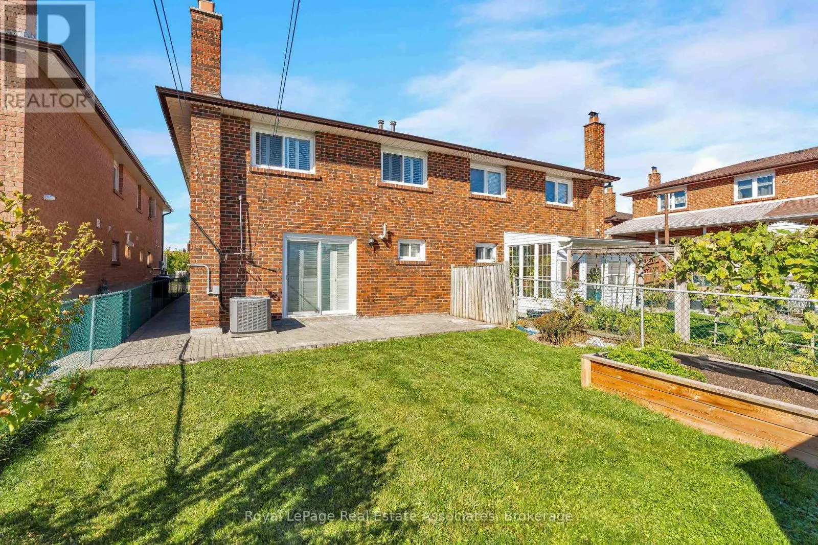 7 CAPSTAN COURT