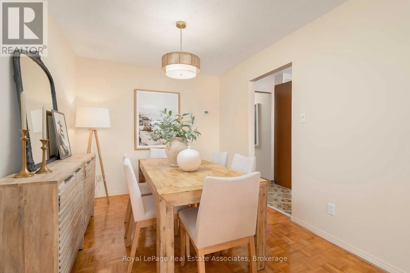 7 CAPSTAN COURT