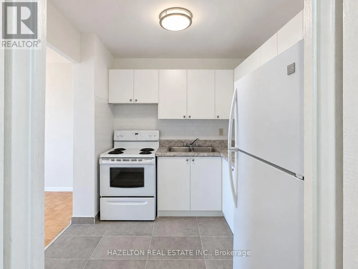 1002 - 1665 BLOOR STREET E