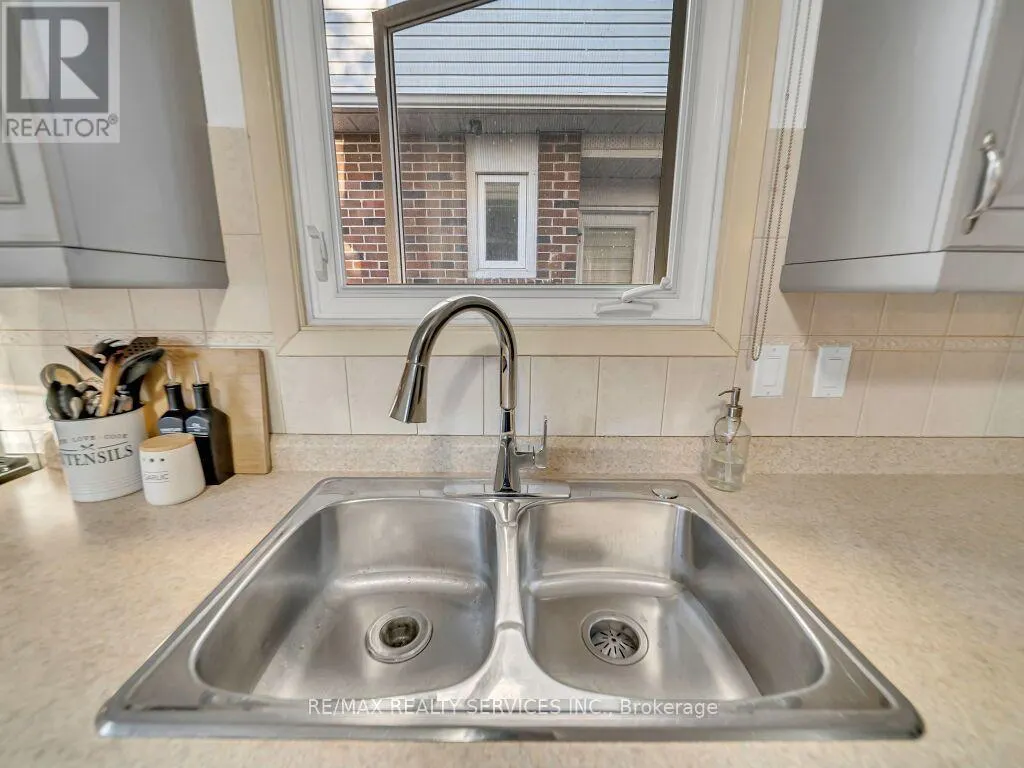 158 FANSHAWE DRIVE